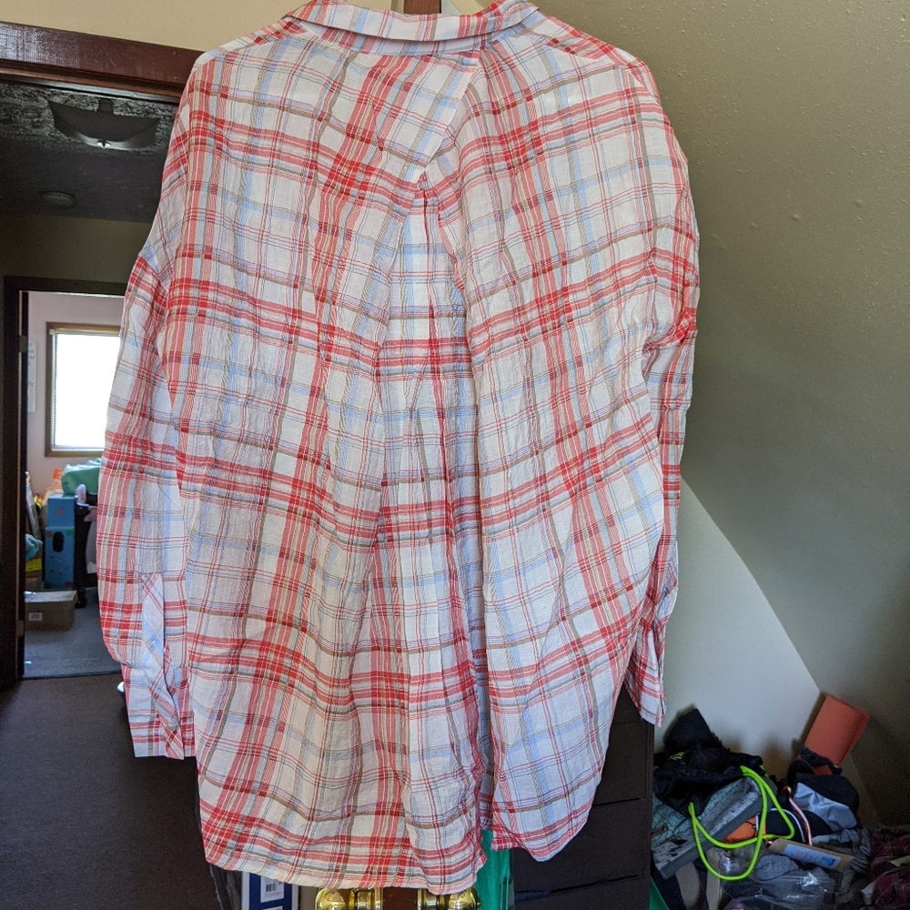 Long sleeve button shirt